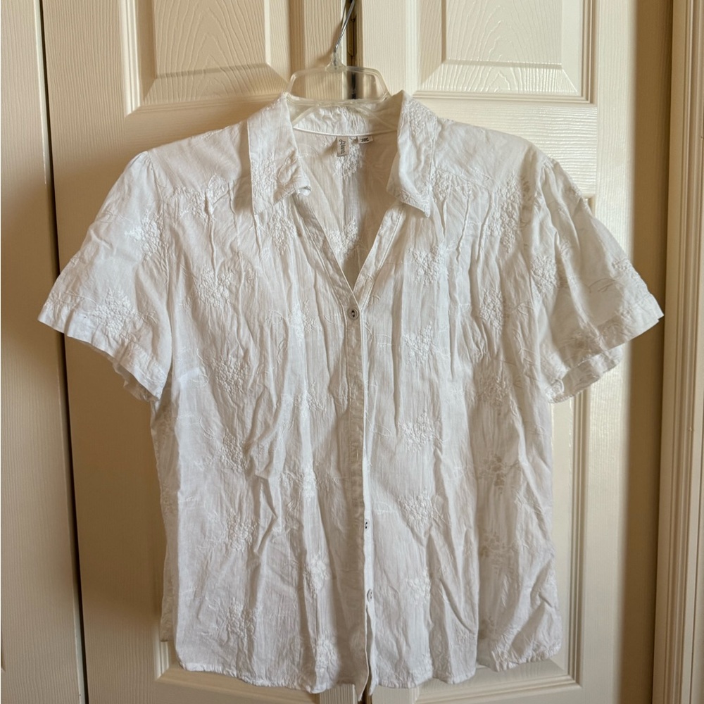Woman’s Classic White Casual Button Down Shirt 1